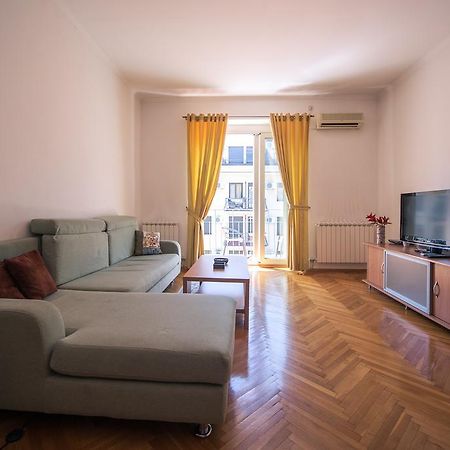 Apartment Kruna Center بودغوريتْسا المظهر الخارجي الصورة