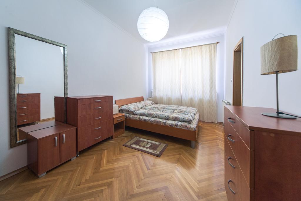 Apartment Kruna Center بودغوريتْسا المظهر الخارجي الصورة